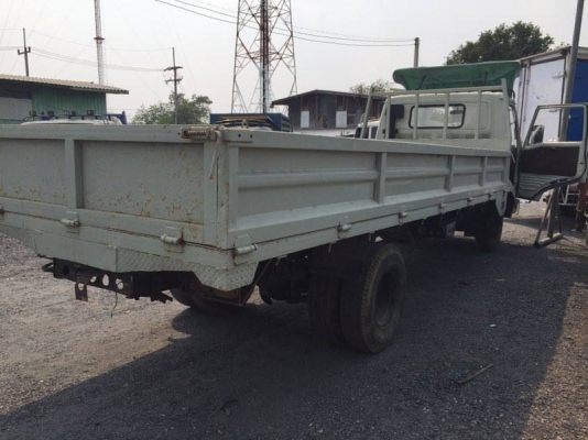 6ล้อช่วงยาว HINO KM779-117แรง รถห้างแท้ เครื่อง/เกียร์ เดิม Fหลัง คัสซีสวย พ.ธรรมดา กระบะเหล็ก5.50ม.ยาง8.25/16 สีใหม่สวย พร้อมใช้งาน เล่มทะบียน ครบ **ขาย HINO KM779-117HP 6ล้อบรรทุกช่วงยาว 5.50ม. สภาพสวย พร้อมใช้งาน ราคาเบา HINO KM77