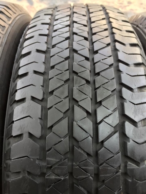 ขายยาง BRIDGESTONE Dueler H/T 205-70-15 ปี12 ดอกสวย พร้อมใช้งาน ชุดละ 3,500 บาท