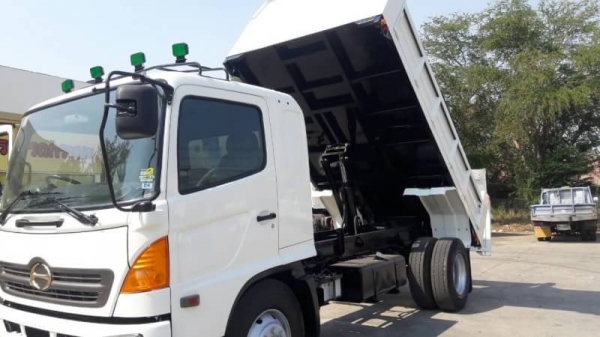 ขายหกล้อดัมพ์ Hino FG1J เครื่อง JO8C-220 แรง ปี 50 กระบะดัมพ์ต่อใหม่ยาว 4.50 เมตร รถสวยพร้อมใช้งาน