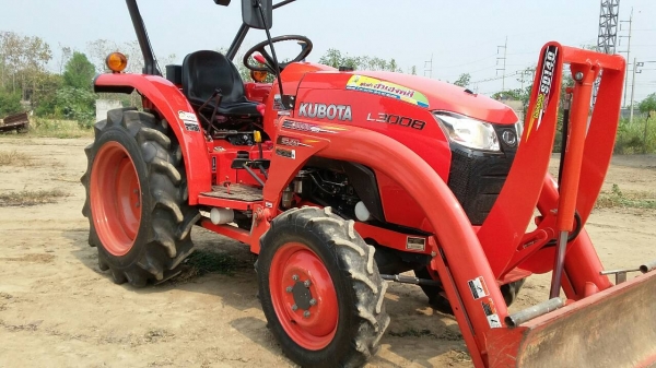 ขายคูโบต้า  L3008ไบมีดคานโคง ราคา285000บาท พร้อมใช้งานสายๆครับสนใจ โทร0813655997 อำพร พาเจริญ ต วังบัว อ คลองขลุง จ กำแพงเพชร ราคานี้ยังต่องลองได้อีกนะครับ   ดูสินค้าเพิ่มเติมได้ที่  (http://buasorn.truck2hand.com)