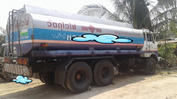 ขาย10ล้อรถน้ำมันเพลาเดียว 925 เครื่องดี คัชซีสวย พวงมาลัยเพาเวอร์ เบรคชิฟฟี่ แอร์เย็นช่ำ สภาพดีพร้อมใช้งาน