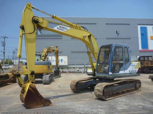 ขาย KOBELCO SK120 มาร์คทรี เก่าญี่ปุ่น  สภาพดี  สวย  ระบบดี  ไฟฟ้าครบ  สนใจโทร 089-3818694  ดวงนภา