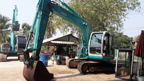 ขาย KOBELCO SK135SR มาใหม่ สภาพสวย ระบบดี มีลายหัวกระแทก สนใจมาลองระบบได้ที่หน้าร้าน โทร 089-3818694 ดวงนภา ขาย KOBELCO SK135SR มาใหม่ สภาพสวย ระบบดี มีลายหัวกระแทก สนใจมาลองระบบได้ที่หน้าร้าน โทร 089-3818694 ดวงนภา
