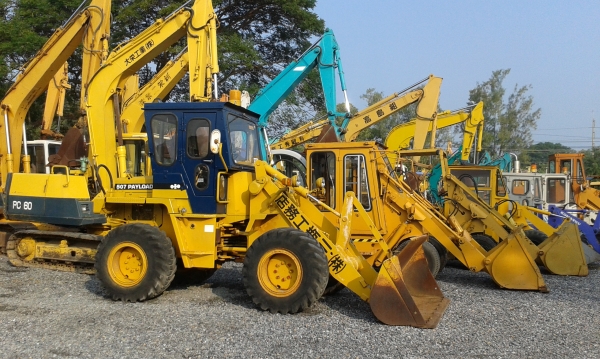 ต้องการขายรถตักล้อยางยี่ห้อKOMATSU-507 นำเข้าจากญี่ปุ่น
