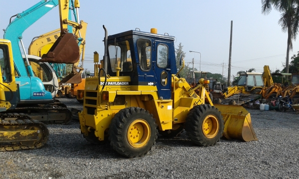 ต้องการขายรถตักล้อยางยี่ห้อKOMATSU-507 นำเข้าจากญี่ปุ่น
