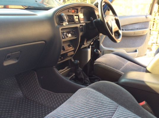 ขายกระบะฟอร์ด 4x4 สภาพดี สภาพสวยๆยกสูง วิ่งดีมากครับ ติดต่อเบอร์ใหม่นะครับ 086-398-6837