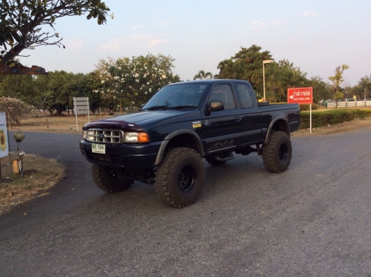 ขายกระบะฟอร์ด 4x4 สภาพดี สภาพสวยๆยกสูง วิ่งดีมากครับ ติดต่อเบอร์ใหม่นะครับ 086-398-6837