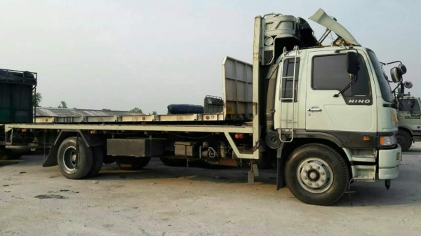 ขายรถ6ล้อ ยาว7.20เมตร เครื่อง195แรง กระบะพื้นเรียบ รถสวยสภาพดี เอกสารพร้อมโอน สนใจโทร 090-8588220คุณนะ 093-3258446คุณบิว หรือเข้าดูสินค้าอื่นๆได้ที่ www.truck.in.th/498 หรือเพจFacebook ณรงค์ ซื้อขายรถมือสอง (เว็บไซต์ส่วนตัว) หรือFacebook คุณนะ รถบรรทุก