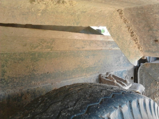 รถโตโยต้า 6 ล้อดั้ม 115 แรงม้า. ปี 37    สนใจติดต่อ  081 - 6079515