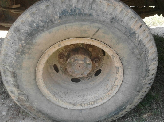 รถโตโยต้า 6 ล้อดั้ม 115 แรงม้า. ปี 37    สนใจติดต่อ  081 - 6079515