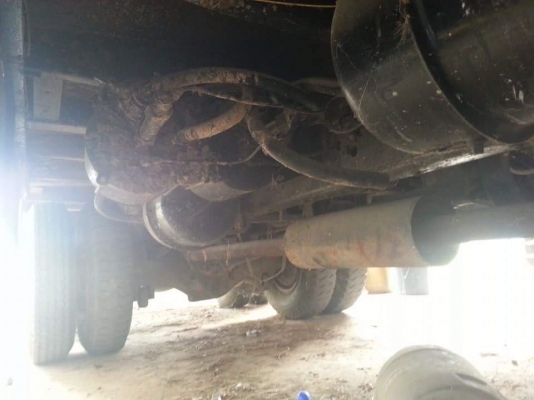 ขายรถ10ล้อ เทรลเลอร์KT925 เครื่องEH700 มีบันไดไฮดรอลิกขึ้นรถเกี่ยว สภาพพร้อมใช้งาน เอกสารพร้อมโอน สนใจโทร 090-8588220คุณนะ 093-3258446คุณบิว หรือเข้าดูสินค้าอื่นๆได้ที่ www.truck.in.th/498 หรือเพจFacebook ณรงค์ ซื้อขายรถมือสอง (เว็บไซต์ส่วนตัว) หรือFacebo