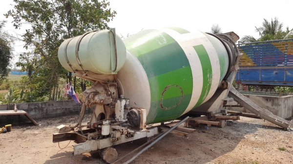 ขาย โม่ปูน 6 คิว สภาพสวยไม่ผุไม่รั่ว ใส้ในสวย ยกขึ้นใส่รถใช้งานได้เลย