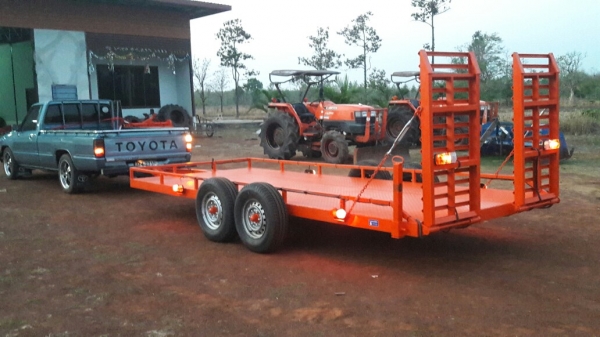 รับต่อรถเทรเลอร์ลากรถเกี่ยว
