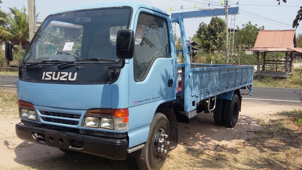 ขายหกล้อ110เเรงม้าปี38 รถห้างเเท้สภาพสวยๆพร้อมใช้งานครับ