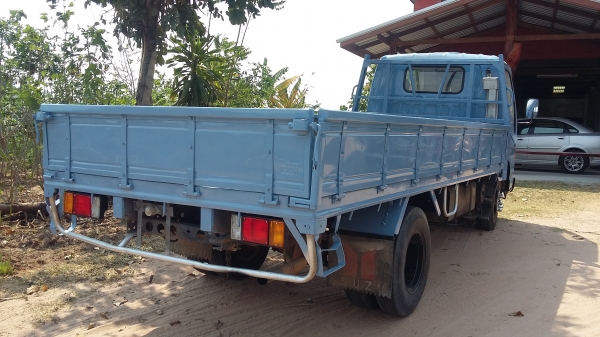 ขายหกล้อ110เเรงม้าปี38 รถห้างเเท้สภาพสวยๆพร้อมใช้งานครับ