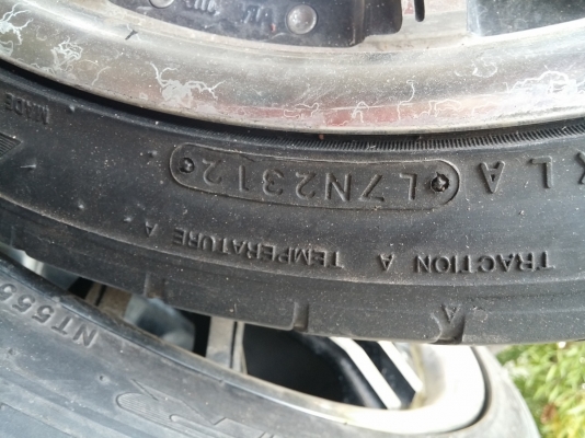 ขายล้อแม๊ก ขอบ 20" พร้อมยาง ขายล้อแม๊ก ขอบ 20" พร้อมยาง