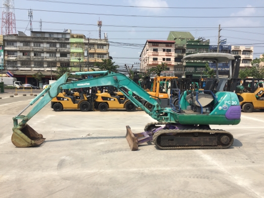 KOMATSU PC30-7 รถนอกนำเข้า