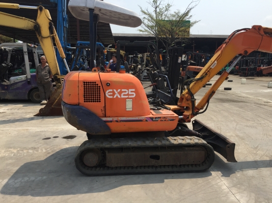 HITACHI PC25 -3 รถนอกนำเข้า HITACHI PC25 -3 รถนอกนำเข้า