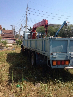 ต้องการขายรถ10ล้อติดเครน5ตัน