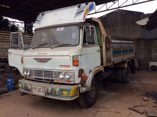 HINO KM 310 ดั๊ม เครื่อง 90 แรง เครื่องดี ยางดี ครัทซีสวย ขาย 200,000 บาท ศุภากร 081-1903107, 081-4252943