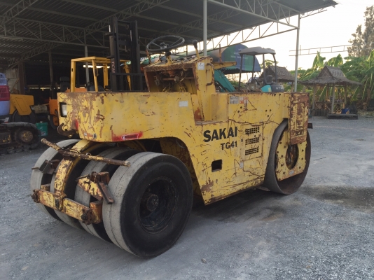 ขายรถบด4ตันSAKAIรุ่นTG41หน้าเหล็กหลังยาง4เส้นนำเข้าญี่ปุ่น ไม่เคยใช้งานในไทยสภาพดีพร้อมใช้งาน