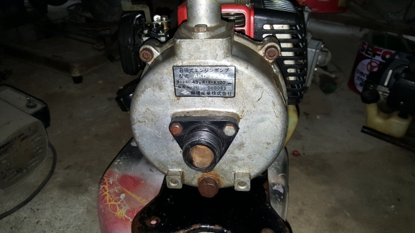 ปั้มน้ำ 1 x 1 นี้วพร้อมใช้งาน ปั้มน้ำ 1 x 1 นี้วพร้อมใช้งาน