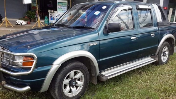 ขายด่วน จร้าา รีบเลยอย่ารอช้าาา FORD RANGER 4 ประตู ปี 44 สวยงามเครื่อง 2.5 แต่งรอบคัน เครื่อง สวยงาม แอร์เปลี่ยคอม มาใหม่ หนาวสุดๆ น้ำมันเครื่งพึ่งเปลี่ยน รถบ้าน ใช้เอง ขายเอง ไม่เคยชน แม้แต่น้อย ขายเพราะจะเปลี่ยน สนใจ สอบถามกันได้ครับผม มาดูกันก่อนได้คร