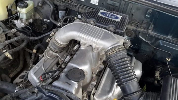 ขายด่วน จร้าา รีบเลยอย่ารอช้าาา FORD RANGER 4 ประตู ปี 44 สวยงามเครื่อง 2.5 แต่งรอบคัน เครื่อง สวยงาม แอร์เปลี่ยคอม มาใหม่ หนาวสุดๆ น้ำมันเครื่งพึ่งเปลี่ยน รถบ้าน ใช้เอง ขายเอง ไม่เคยชน แม้แต่น้อย ขายเพราะจะเปลี่ยน สนใจ สอบถามกันได้ครับผม มาดูกันก่อนได้คร