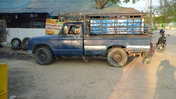 ขาย นิสสัน จูเนียร เครื่อง อีสุ c240 98000 อยู่ จ.ประจวบ