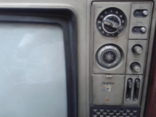 ขายโทรทัศน์สีเนชั่นแนล ตู้ไม้