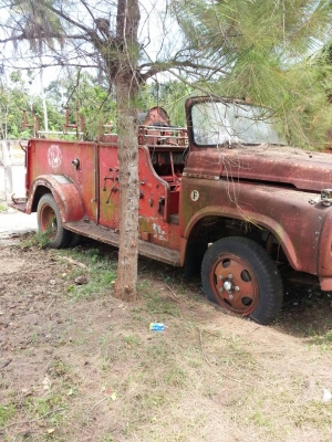 ขายเหมา 3 คัน รถบรรทุกน้ำ 2 คัน และ รถขยะ 1 คัน