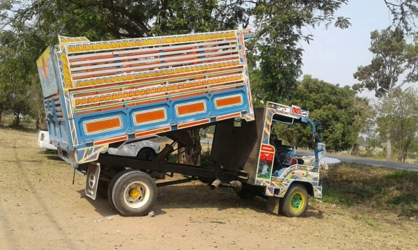 ขายรถดั้มอีแต๋น เครื่องRT140 รถสวย สภาพดี เอกสารพร้อมโอน สนใจโทร 090-8588220คุณนะ 093-3258446คุณบิว หรือเข้าดูสินค้าอื่นๆได้ที่ www.truck.in.th/498 หรือเพจFacebook ณรงค์ ซื้อขายรถมือสอง (เว็บไซต์ส่วนตัว) หรือFacebook คุณนะ รถบรรทุก