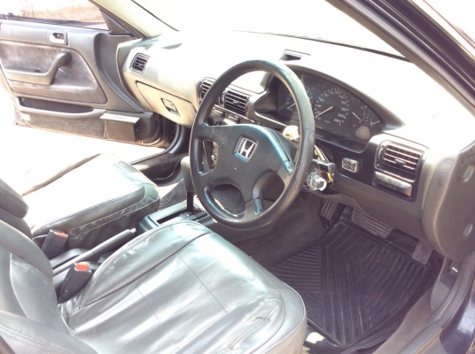 ขายรถ ฮอนด้า แอคคอร์ดตาเพชรไฟท้ายสั้น ปี93 เครื่อง V-tec f22b เกียร์ออโต้  ติดแก๊สLPG ใช้ 2ระบบ เพาเวอร์ ไฟฟ้าทั้งคัน ภายในสวยเดิมๆเบาะสวยสะอาด แอร์หนาววิทยุCDพร้อม ตัวถังเดิมๆไม่มีชนสีมีริ้วรอยบ้าง แม็ก17"ยางดี รถขับดีครับ ภาษี59 ขายถูกครับ