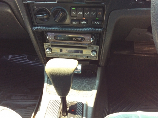 ขายรถ ฮอนด้า แอคคอร์ดตาเพชรไฟท้ายสั้น ปี93 เครื่อง V-tec f22b เกียร์ออโต้  ติดแก๊สLPG ใช้ 2ระบบ เพาเวอร์ ไฟฟ้าทั้งคัน ภายในสวยเดิมๆเบาะสวยสะอาด แอร์หนาววิทยุCDพร้อม ตัวถังเดิมๆไม่มีชนสีมีริ้วรอยบ้าง แม็ก17"ยางดี รถขับดีครับ ภาษี59 ขายถูกครับ