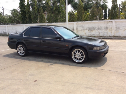 ขายรถ ฮอนด้า แอคคอร์ดตาเพชรไฟท้ายสั้น ปี93 เครื่อง V-tec f22b เกียร์ออโต้  ติดแก๊สLPG ใช้ 2ระบบ เพาเวอร์ ไฟฟ้าทั้งคัน ภายในสวยเดิมๆเบาะสวยสะอาด แอร์หนาววิทยุCDพร้อม ตัวถังเดิมๆไม่มีชนสีมีริ้วรอยบ้าง แม็ก17"ยางดี รถขับดีครับ ภาษี59 ขายถูกครับ