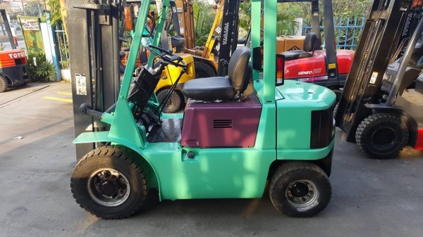 รถโฟลค์ลิฟท์ขายถูก