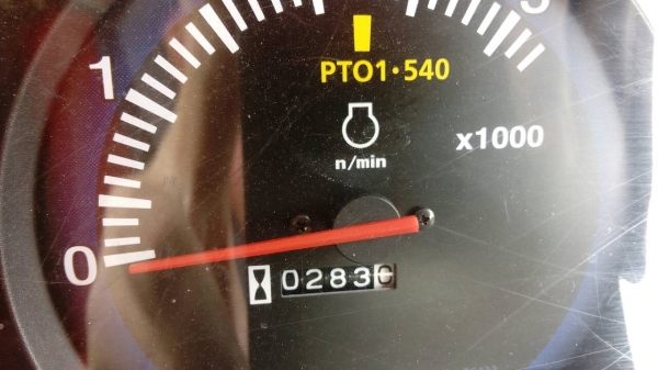 KUBOTA  L 4708 SP (4WD)  2 เพลา   สภาพใหม่สวยๆ   ชั่วโมงใช้   งานน้อย  สีเดิมทั้งคัน  พร้อมชุดใบมีดดันหน้า    โรตารี่