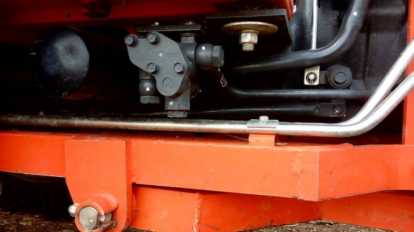 KUBOTA  L 4708 SP (4WD)  2 เพลา   สภาพใหม่สวยๆ   ชั่วโมงใช้   งานน้อย  สีเดิมทั้งคัน  พร้อมชุดใบมีดดันหน้า    โรตารี่