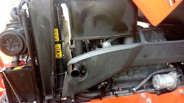 KUBOTA  L 4708 SP (4WD)  2 เพลา   สภาพใหม่สวยๆ   ชั่วโมงใช้   งานน้อย  สีเดิมทั้งคัน  พร้อมชุดใบมีดดันหน้า    โรตารี่