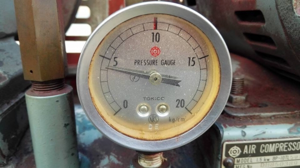 ** ขายแล้วครับ!! ** ปั้มลม HITACHI BEBICON 2 HP. 380V. ถัง 150 ลิตร. Made in JAPAN ปั้มรอบจัดเติมเร็ว เดิมทุกส่วนแน่นทุกจุดมาเทสได้!!