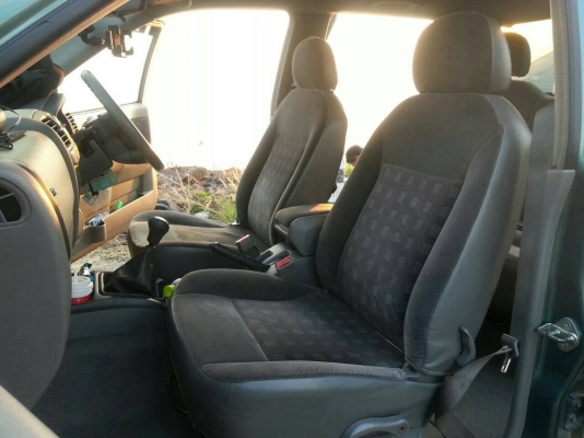 สี่ประตู3000ccตัวท๊อปแอร์แบ็ค2ใบเบรคเอบีเอสเดิมๆไม่เคยชนแม็ก18งามๆ