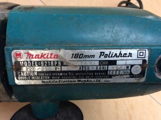 เครื่องขัดไฟฟ้า มากีต้า