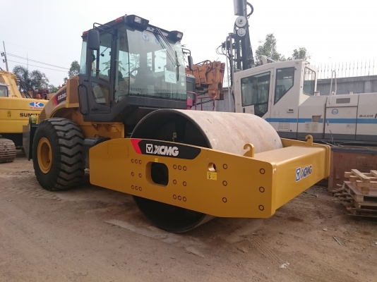 รถบดขนาด 26 ตัน XCMG