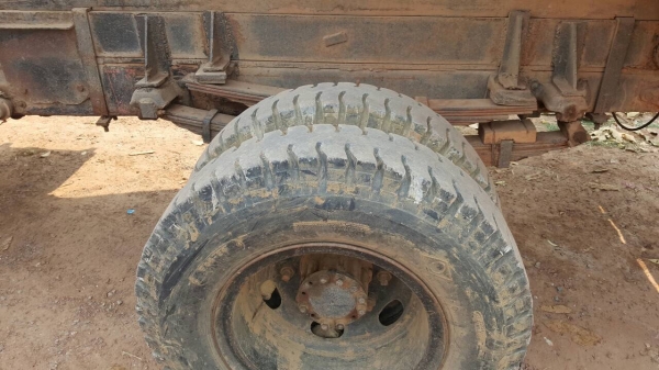 ขาย 6 ล้อดั้ม หัวยาว ไม่มีทะเบียน เครื่อง EH100 150 แรงม้า คัสซีสวย เฟืองท้ายใหญ่ สโลว์กลาง