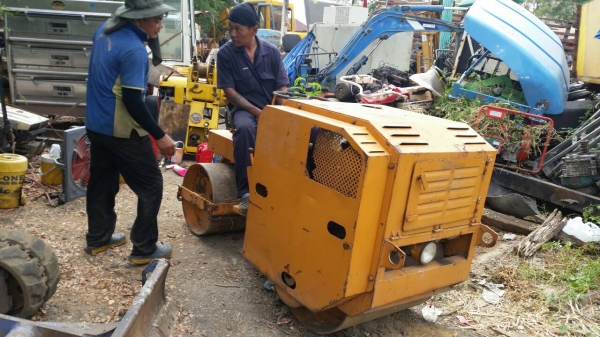 ขาย รถบดดิน บดถนน หน้าเหล็กหลังเหล็ก KOMATSU JV15 เก่าญี่ปุ่น พร้อมใช้ ขาย รถบดดิน บดถนน หน้าเหล็กหลังเหล็ก KOMATSU JV15 เก่าญี่ปุ่น พร้อมใช้