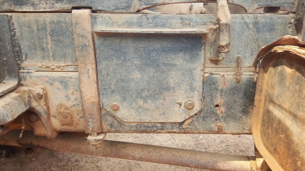 ขาย 6 ล้อดั้ม หัวยาว ไม่มีทะเบียน เครื่อง EH100 150 แรงม้า คัสซีสวย เฟืองท้ายใหญ่ มีสโลว์กลาง