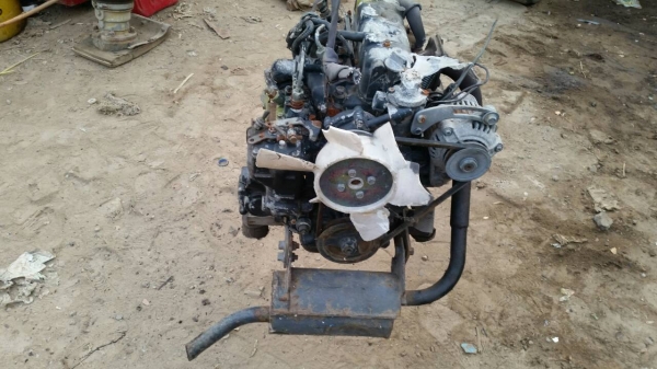 ขายเครื่องยนต์ YANMAR ดีเชล 3 สูบ 13 PS มีไดชาร็ท เครื่องติดได้ดี เก่านอก ขายเครื่องยนต์ YANMAR ดีเชล 3 สูบ 13 PS มีไดชาร็ท เครื่องติดได้ดี เก่านอก