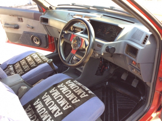 ขายรถพร้อมใช้ มิตซู แชมป์ ปี89 เครื่อง 1.3 เกียร์ธรรมดา เพาเวอร์ ภายในสวยๆสะอาด แอร์หนาวมากวิทยุCDพาวเวอร์2ตัว ตัวถังเดิมไม่มีชนสีเงาวับทั้งคันเก็บหลังคาชิ้นเดียวนอกนั้นเงาวับ แม็ก14&quot; รถขับดีมากๆพร้อมใช้งานได้เลยครับ ภาษี59ไม่ขาดต่อ ขายถูกครับ