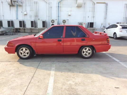 ขายรถพร้อมใช้ มิตซู แชมป์ ปี89 เครื่อง 1.3 เกียร์ธรรมดา เพาเวอร์ ภายในสวยๆสะอาด แอร์หนาวมากวิทยุCDพาวเวอร์2ตัว ตัวถังเดิมไม่มีชนสีเงาวับทั้งคันเก็บหลังคาชิ้นเดียวนอกนั้นเงาวับ แม็ก14&quot; รถขับดีมากๆพร้อมใช้งานได้เลยครับ ภาษี59ไม่ขาดต่อ ขายถูกครับ