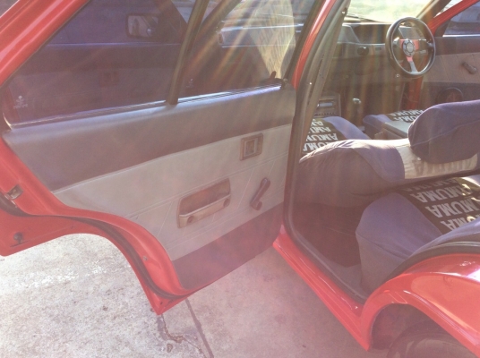 ขายรถพร้อมใช้ มิตซู แชมป์ ปี89 เครื่อง 1.3 เกียร์ธรรมดา เพาเวอร์ ภายในสวยๆสะอาด แอร์หนาวมากวิทยุCDพาวเวอร์2ตัว ตัวถังเดิมไม่มีชนสีเงาวับทั้งคันเก็บหลังคาชิ้นเดียวนอกนั้นเงาวับ แม็ก14&quot; รถขับดีมากๆพร้อมใช้งานได้เลยครับ ภาษี59ไม่ขาดต่อ ขายถูกครับ